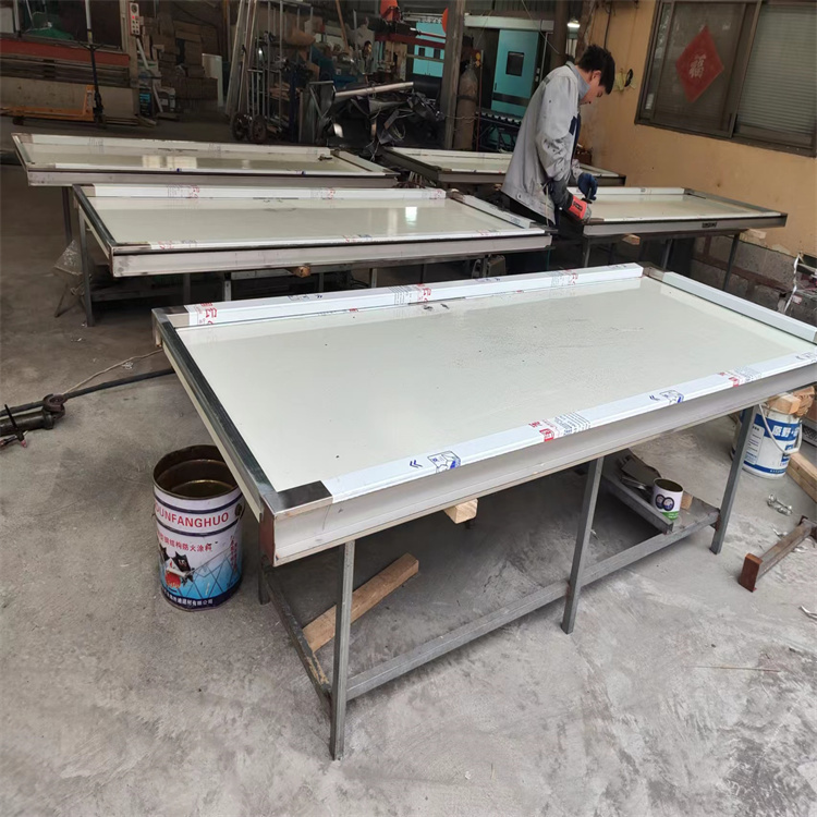 济南铅门能隔住辐射吗