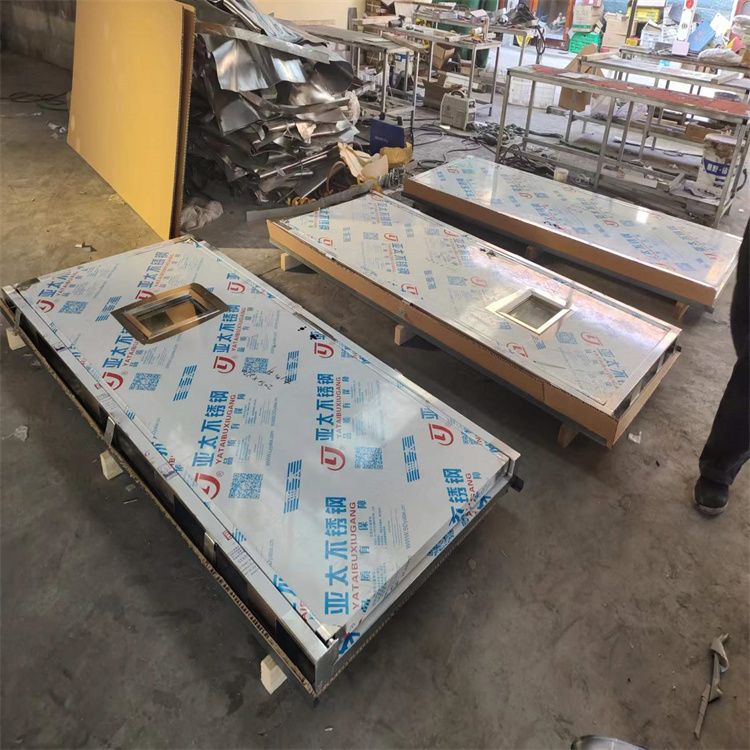 济南铅门的优点及应用场景